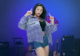 美女漂亮会表演吗,美丽与才华的完美融合