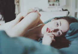 好看的壁纸女生ins,精选Ins风格美女壁纸，打造个性手机桌面